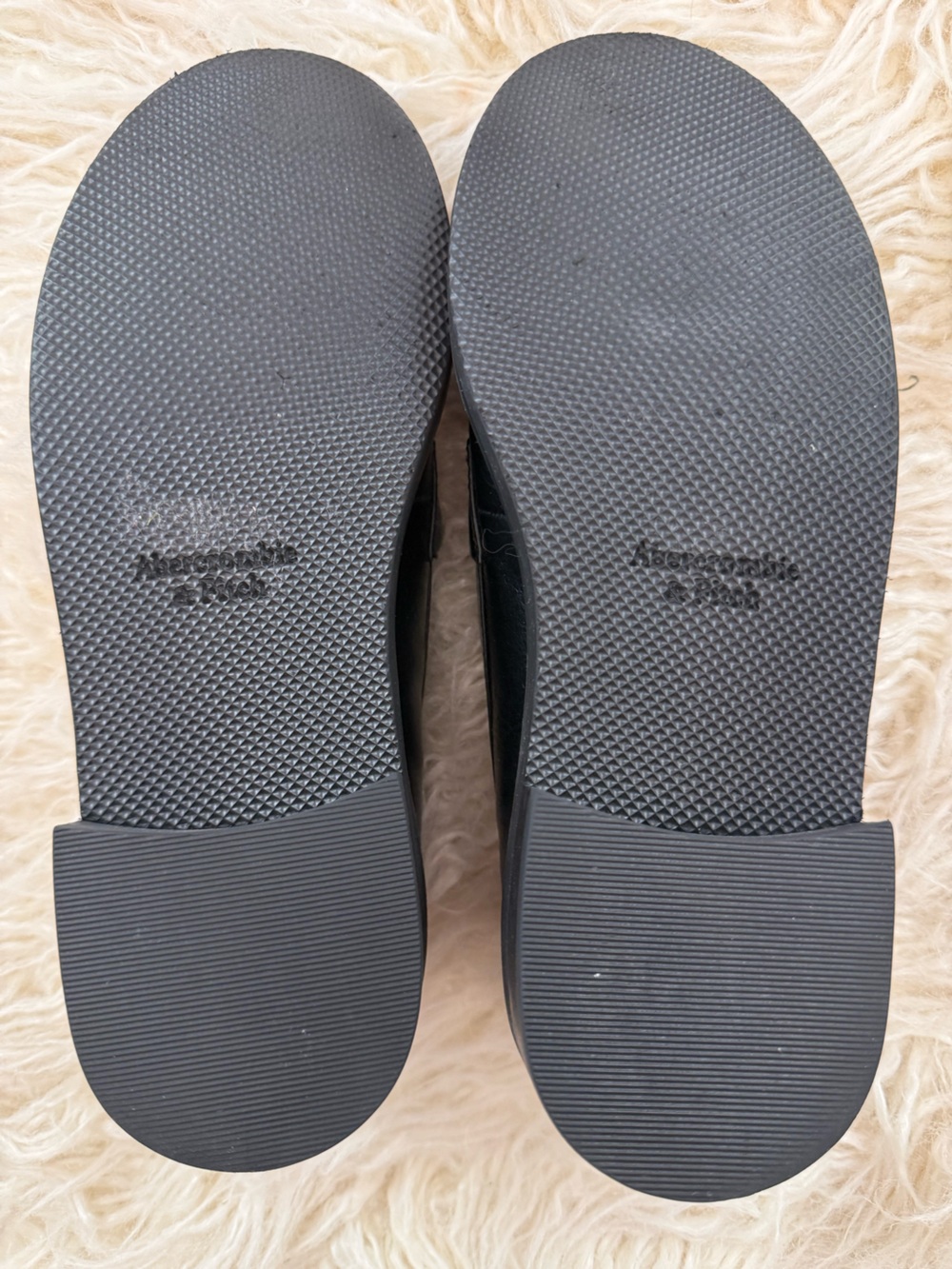 Abercrombie & Fitch Black Penny Loafer Size 7 - Picture 2 of 7